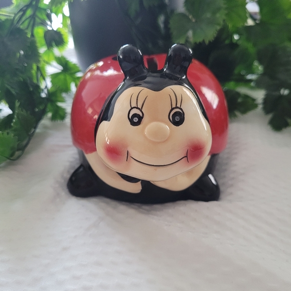 Glaze Ceramic Ladybug Coin Piggy Bank Red. - Picture 4 of 10